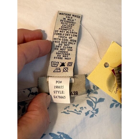 Women's Quick Dry Cover Up White Blue Floral Snap Medium Top Beach UV Fabric - Picture 14 of 16